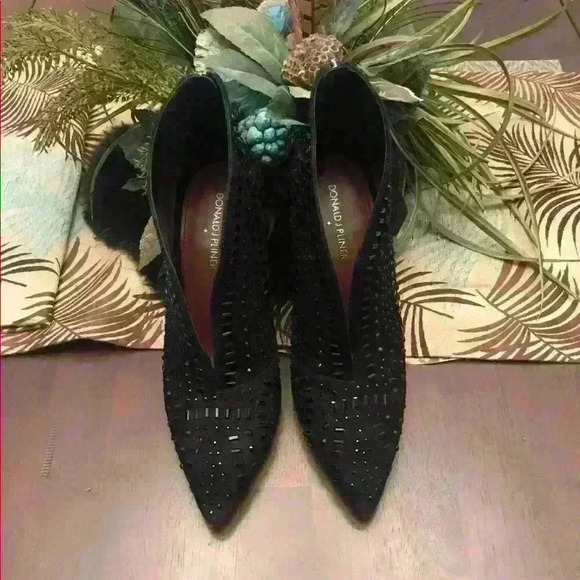 NWOT Donald Pliner Black Sequined Boots size 8 - Picture 4 of 9